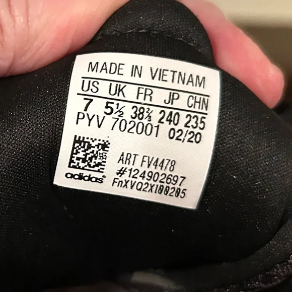 Adidas Black and white tennis shoes with Iridescent Detail - Picture 4 of 5